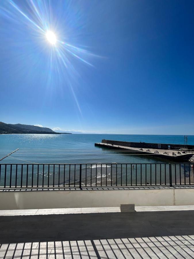 Casa Marina, La Terrazza Sul Mare Bed & Breakfast Cefalù Eksteriør bilde