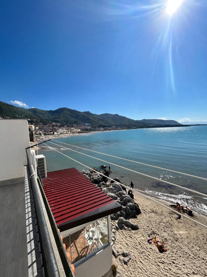 Casa Marina, La Terrazza Sul Mare Bed & Breakfast Cefalù Eksteriør bilde